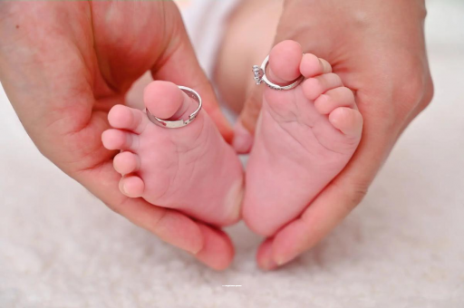 杞县怀孕肚子一边高一边低